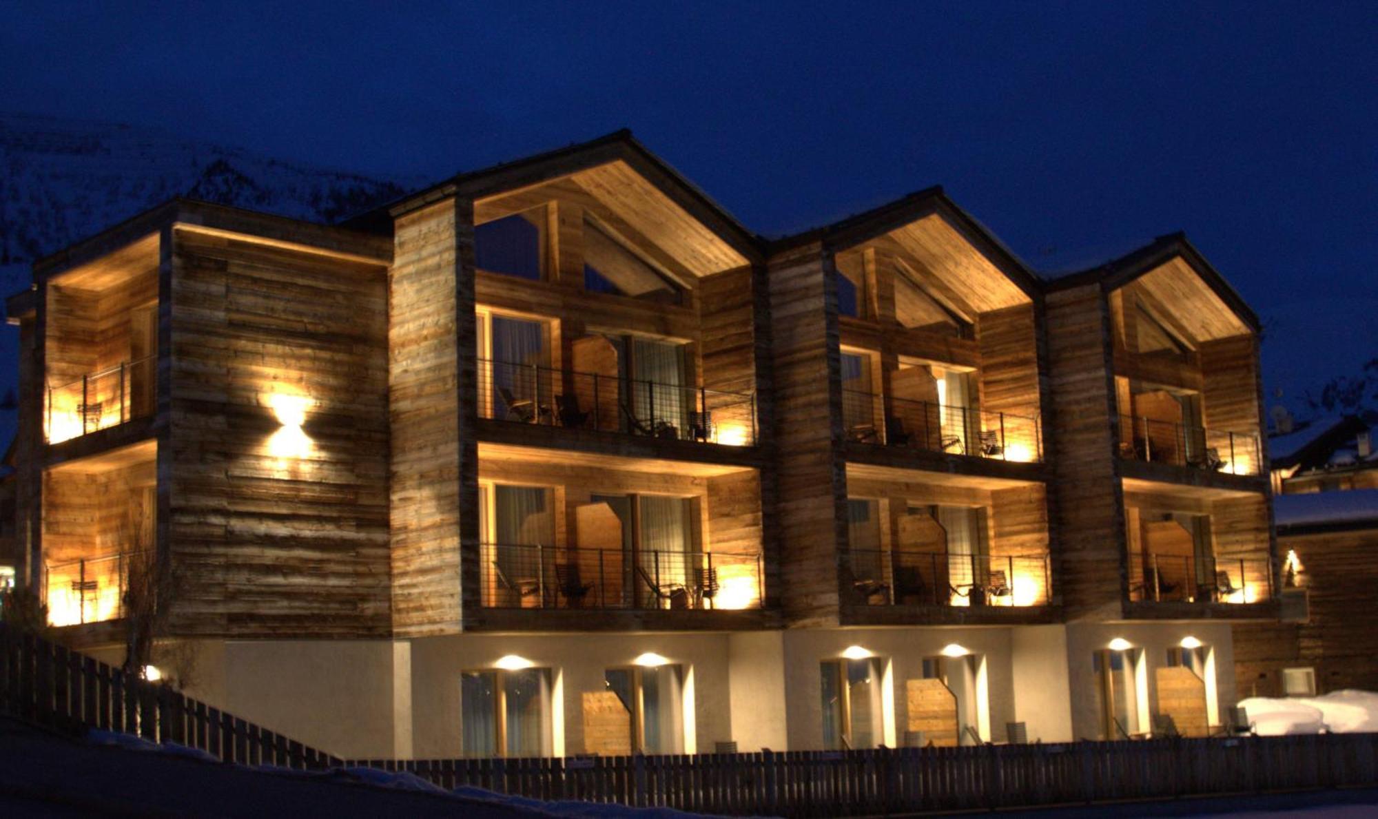 Отель Vetta Alpine Relax Ливиньо Экстерьер фото